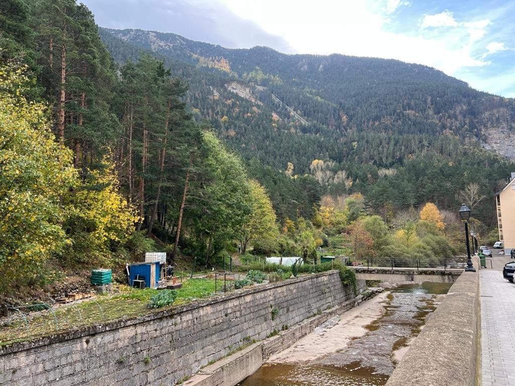 Apartamento Atico Canfranc Estacion Exterior photo